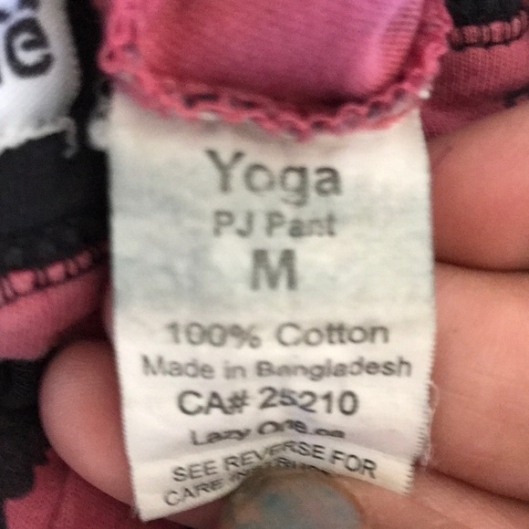 Black and hot pink Panama pants with bears on them. Front black pocket. - Picture 5 of 6